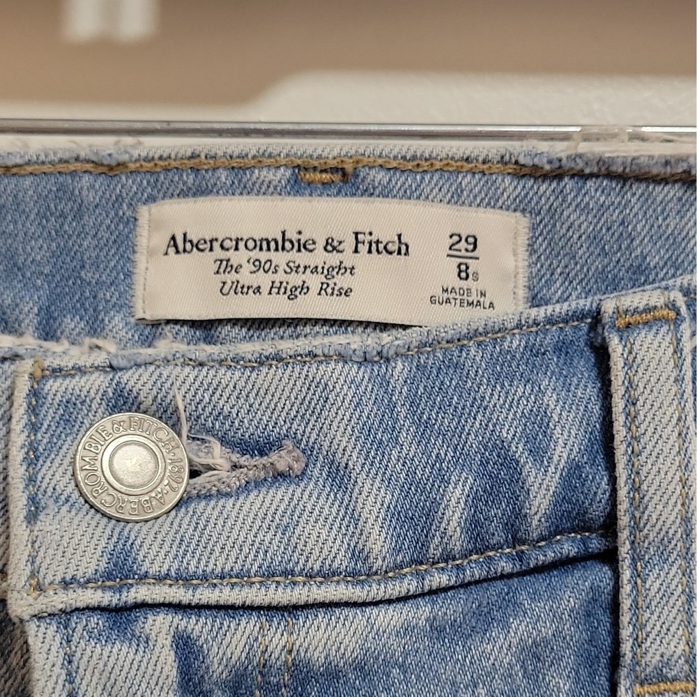Abercrombie & Fitch 90s Straight Ultra High Rise Jeans Women's 29 Short Light Wa - Picture 3 of 5